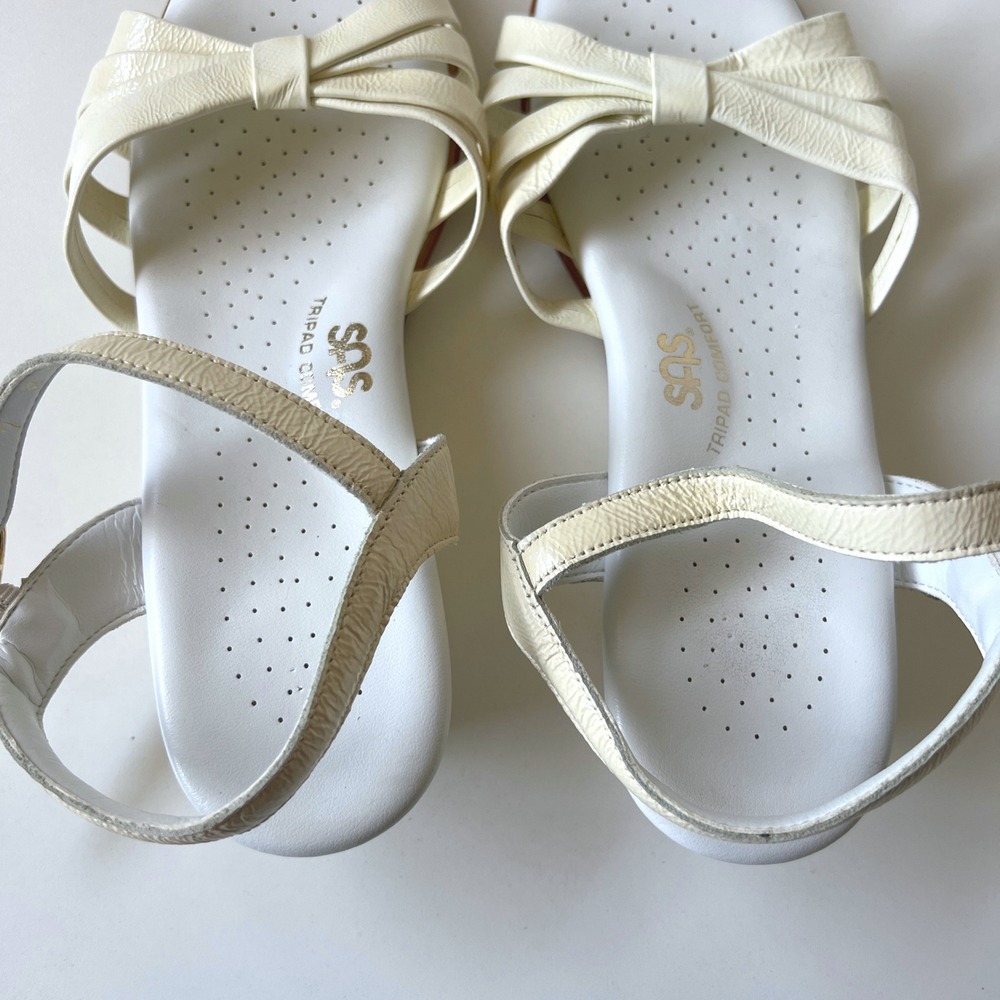SAS Ivory Patent Leather Comfort Sandals Wedge Slingback Shoes 7W - Picture 4 of 9